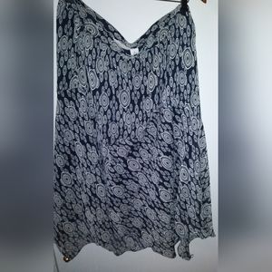 Sag Harbor skirt size 3x women sheer with lining